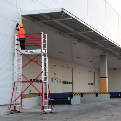 Højde- og sænkbar rullestillads 4,17–6,40 m