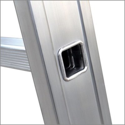 Närbild enkelstega på sidan