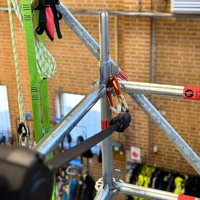 Fallskyddsblock 2,7m svart med orange stor krok