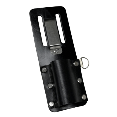 Detaljeret visning af holder til vaterpas/skraldenøgle med kraftig konstruktion og praktisk holder til sikker placering.