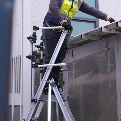 Platformsstige med hjul Nova