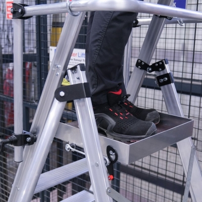 Platformsstige med hjul Nova