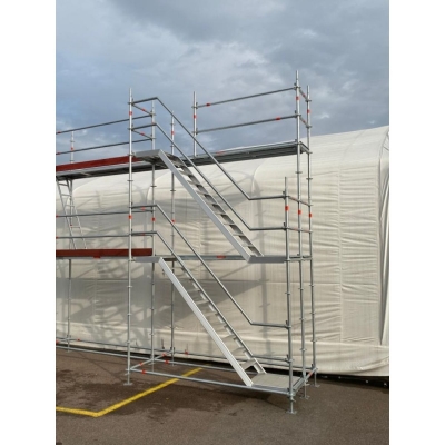 Trappetårn til modulstilladser